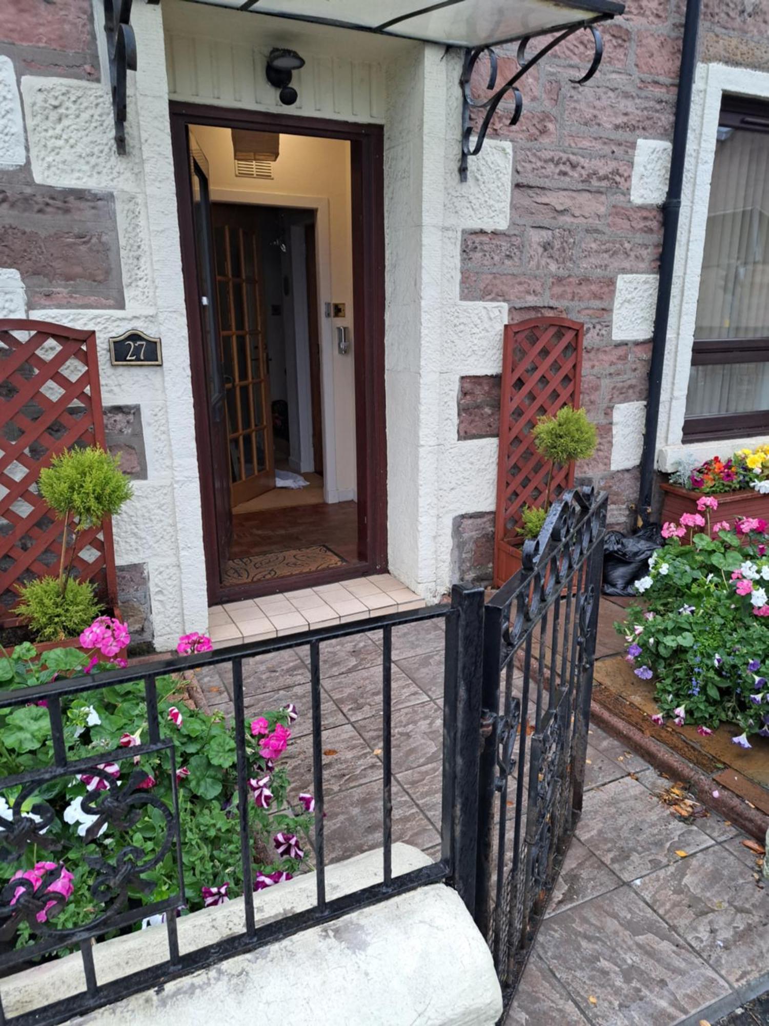Bed and Breakfast No 27 Инвернесс Экстерьер фото